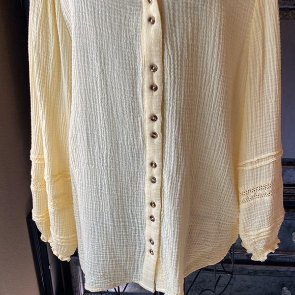 Democracy Top - Picture 3 of 7